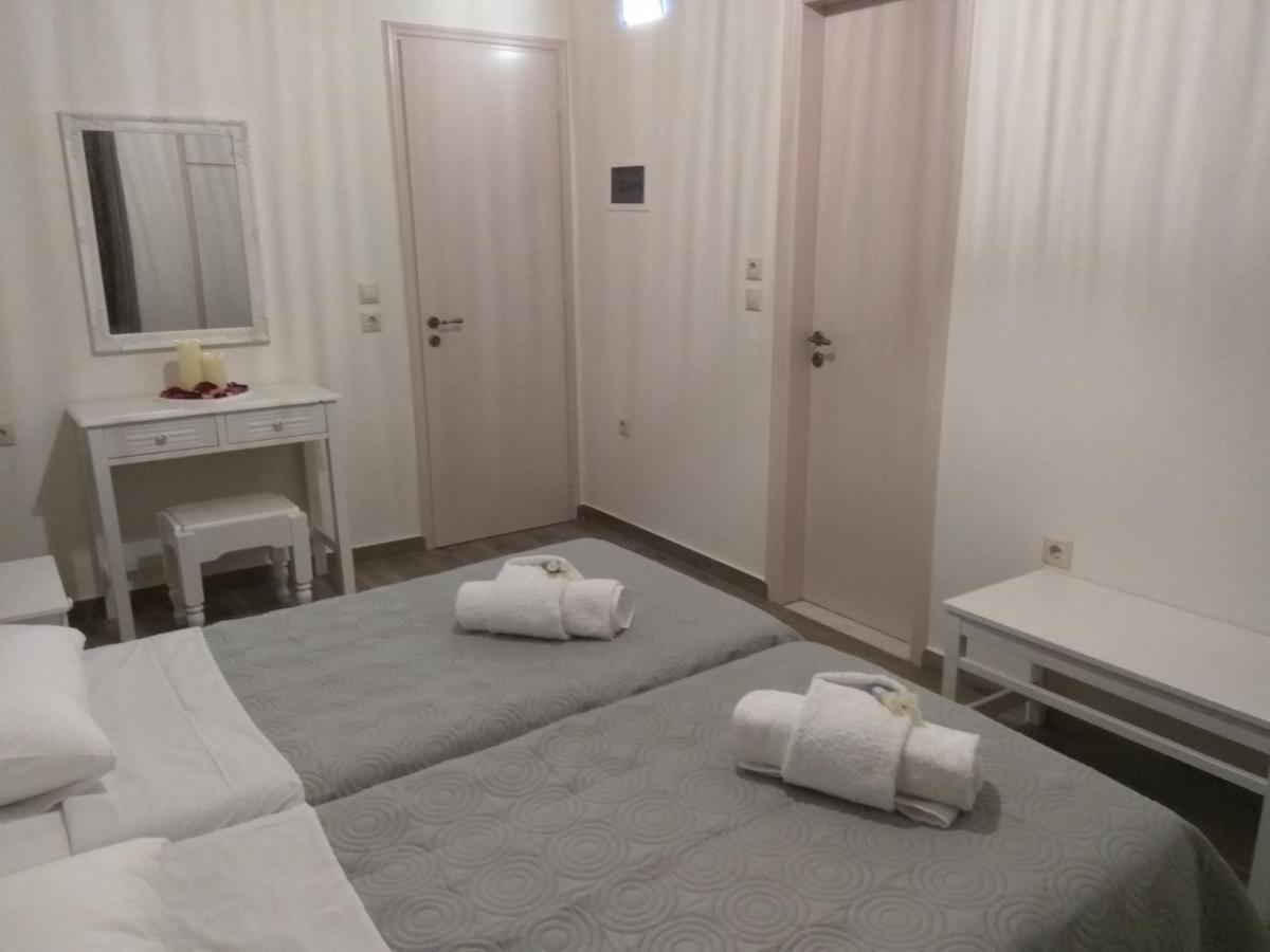 فندق Kleanthe Chalki Town المظهر الخارجي الصورة